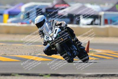 media/Oct-09-2022-SoCal Trackdays (Sun) [[95640aeeb6]]/Turn 2 (1110am)/